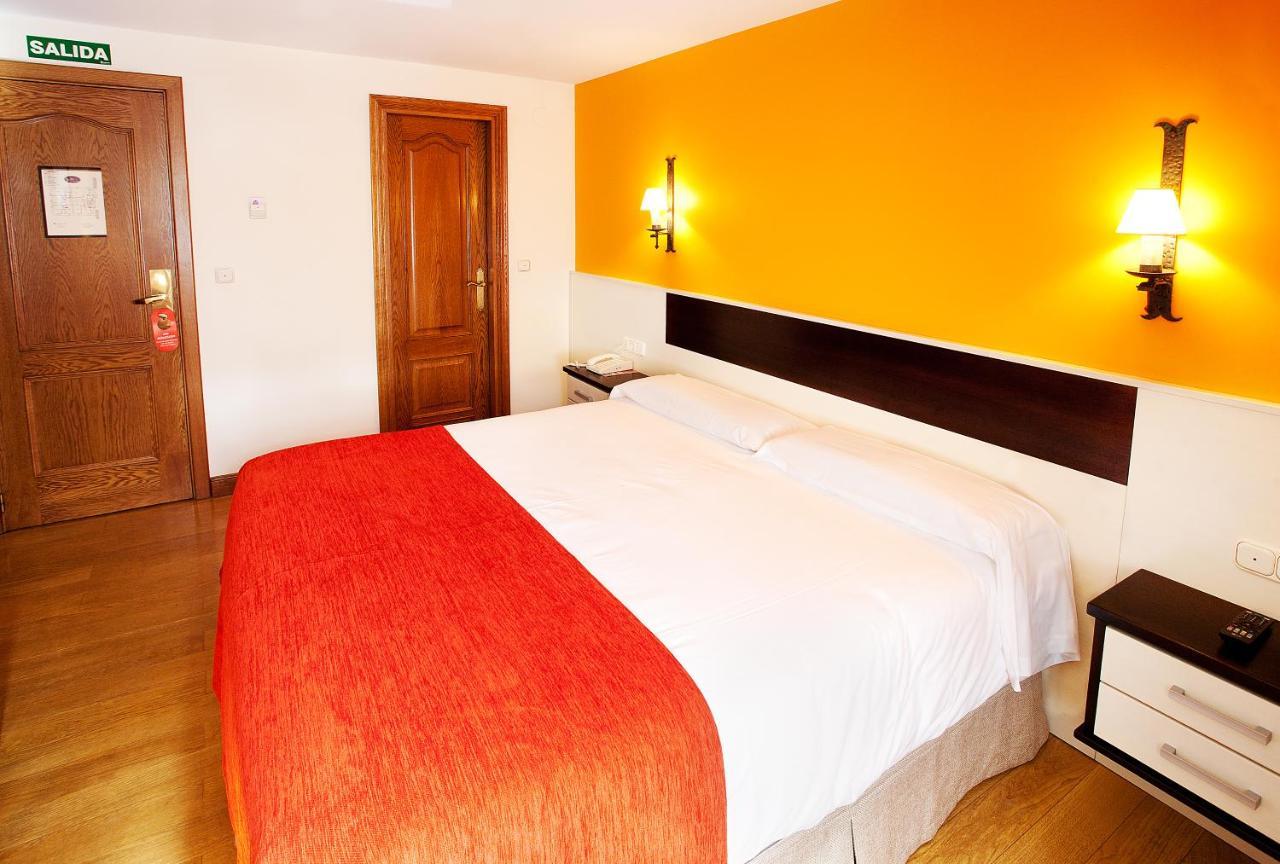 Hotel Venta De Etxalar Luaran gambar