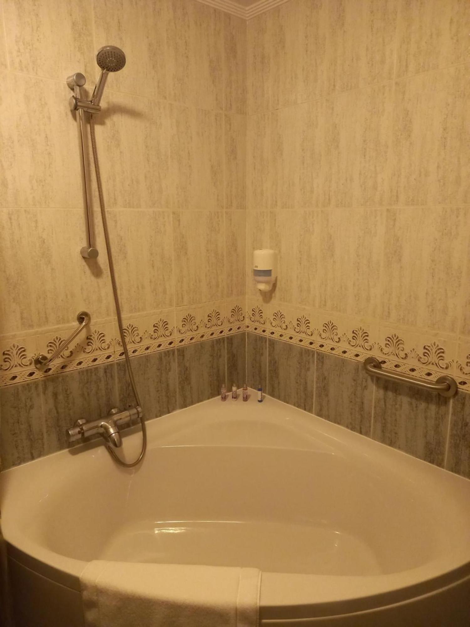 Hotel Venta De Etxalar Luaran gambar