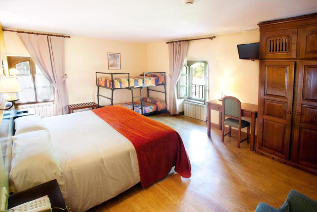 Hotel Venta De Etxalar Bilik gambar