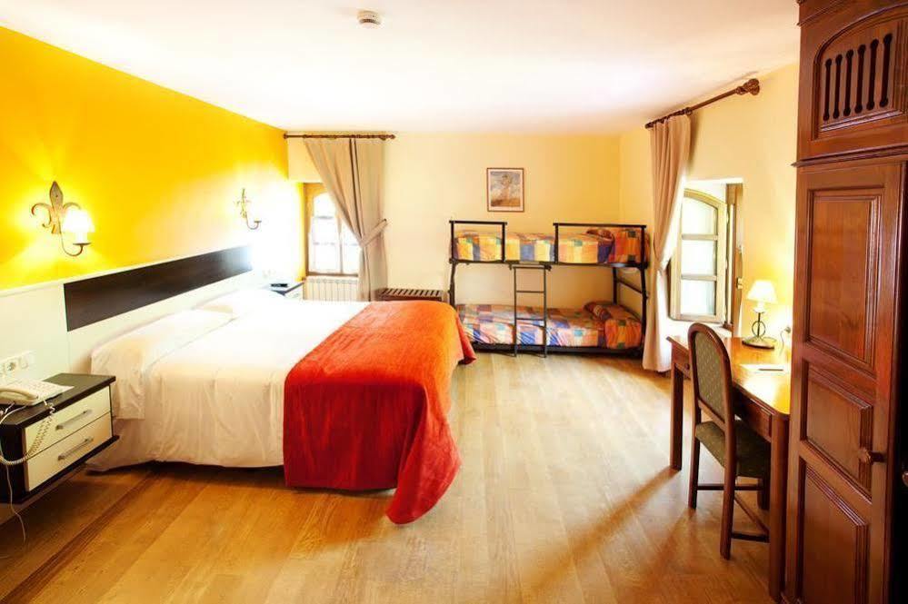 Hotel Venta De Etxalar Luaran gambar